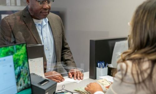 Cliente realizando un envío