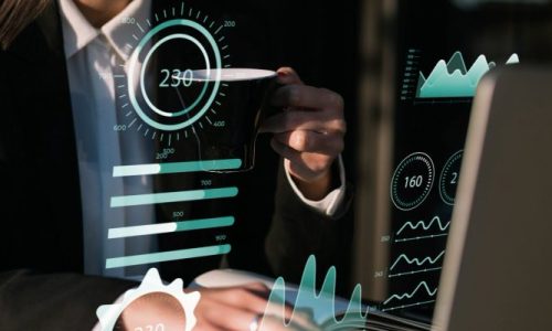 Gerente utilizando un sistema automatizado