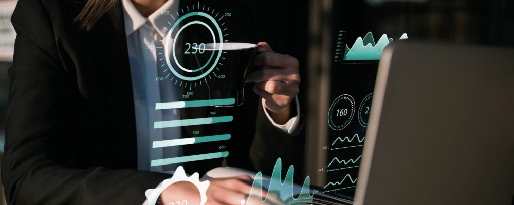 Gerente utilizando um sistema automatizado